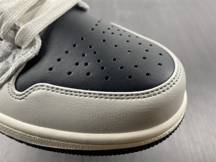 Air Jordan 1 Low Beaded Swoosh Men