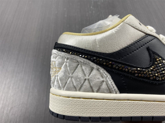 Air Jordan 1 Low Beaded Swoosh Men