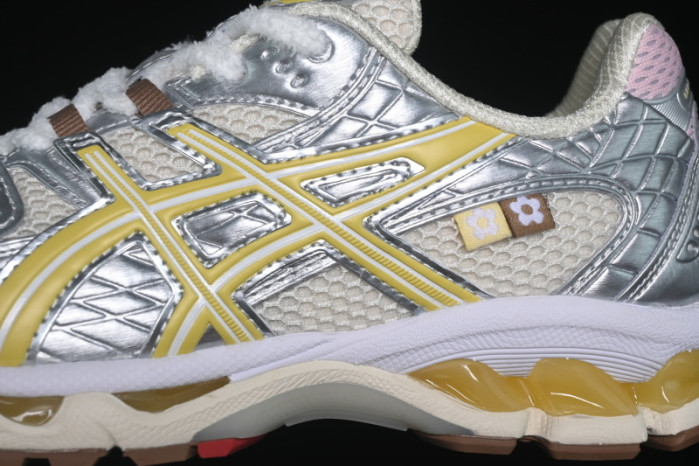 As*ic*s Gel-Nimbus 10.1 Vandy The Pink Atmos 1203A865-752