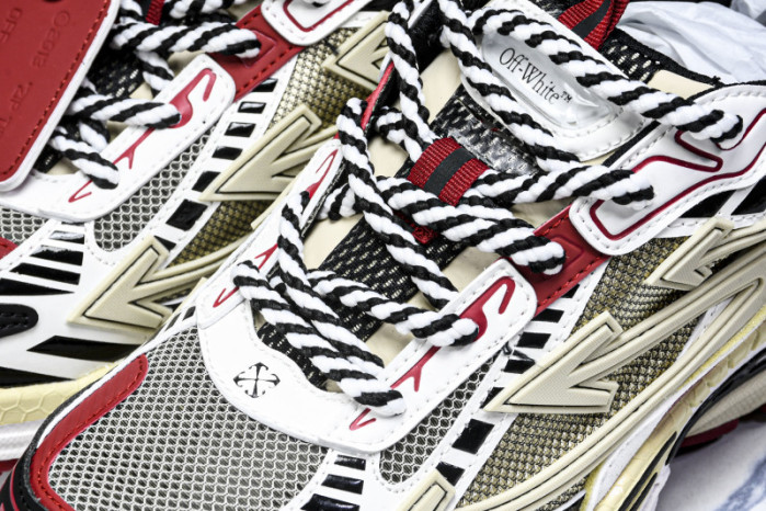 Off-White c/o Virgil Abloh