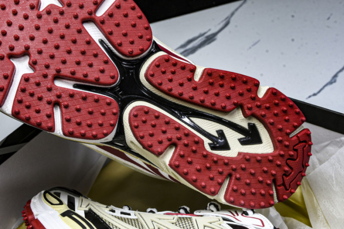 Off-White c/o Virgil Abloh