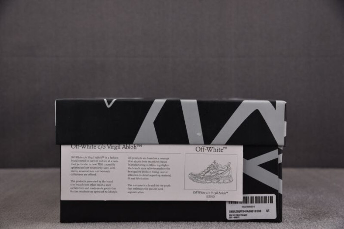 Off-White c/o Virgil Abloh