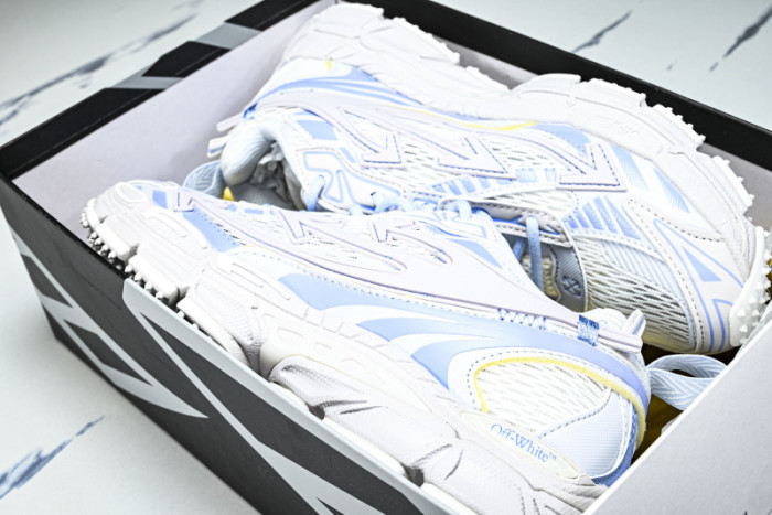 Off-White c/o Virgil Abloh