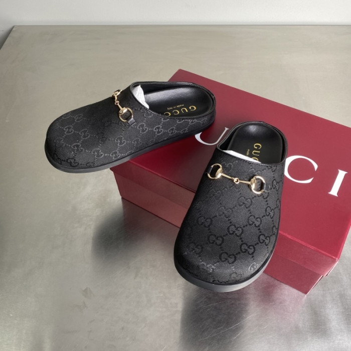 G*u*i SANDALS D06673