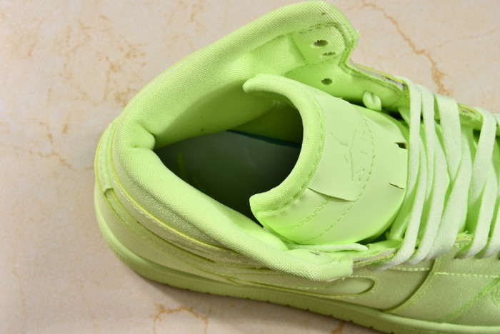 wmns air jordan 1 high prm 