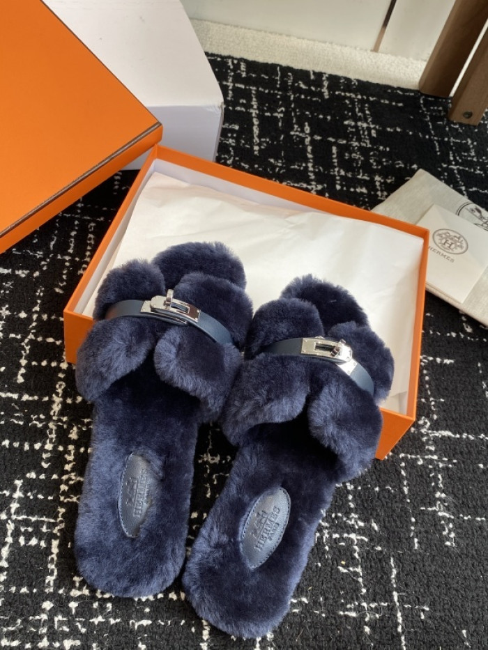 H**mes SLIPPERS
