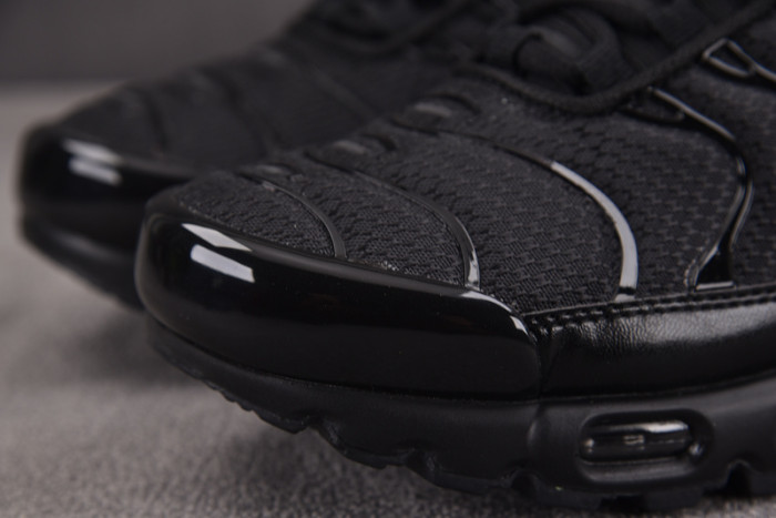 Nike Air Max Plus Triple Black Men