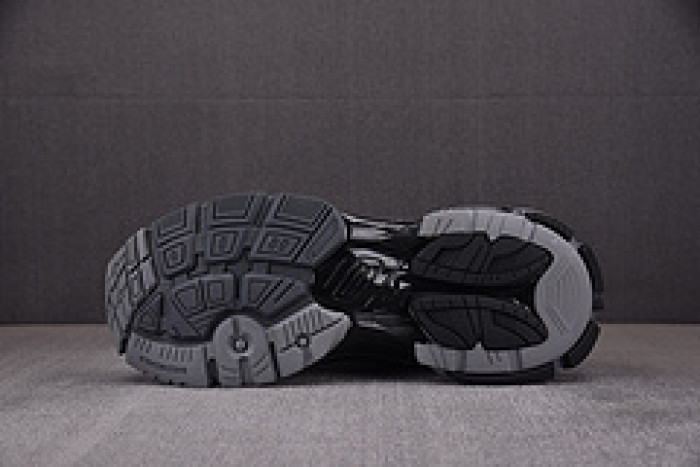 Ba*len*cia*ga Runner 677403 W3RBR 1515