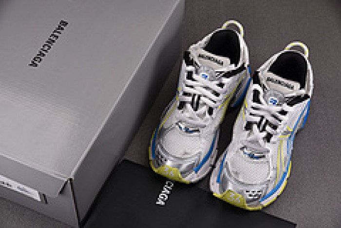 Ba*len*cia*ga Runner 772767 W3RMU9047