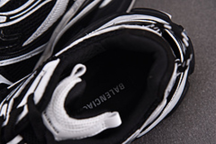 Ba*len*cia*ga Runner 779064 W3RXP 0213