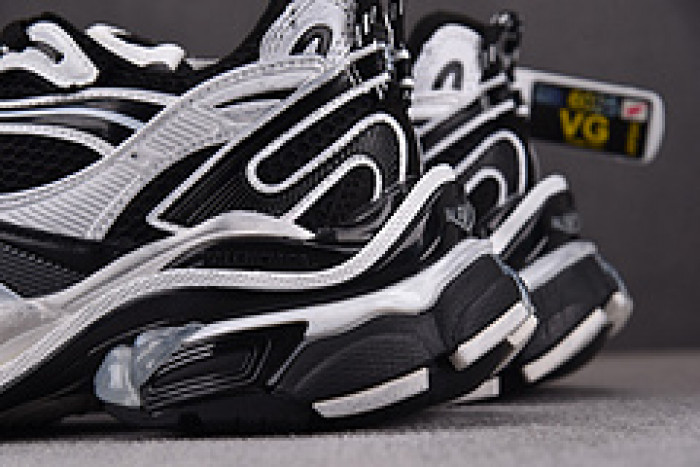 Ba*len*cia*ga Runner 779064 W3RXP 0213