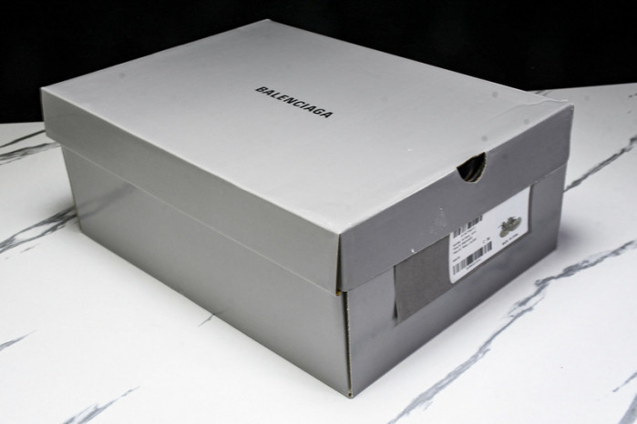 Ba*len*cia*ga TRACK 800590 WTRHK 0010