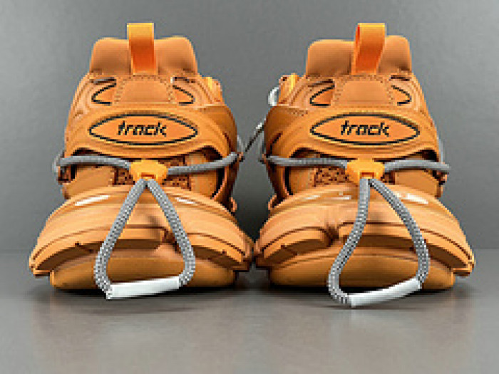 Ba*len*cia*ga TRACK 800592 WTRHK 7000