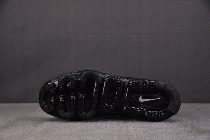 Nike Air VaporMax Plus 