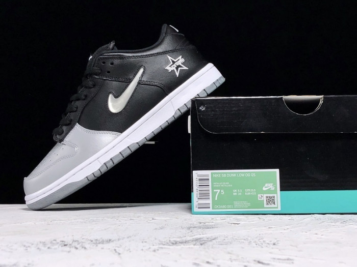 Nike SB Dunk Low S*p*e Jewel Swoosh Silver CK3480-001