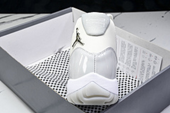 Air Jordan 11 “Grand Finale” AR0715-110