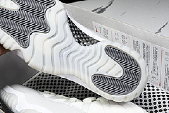 Air Jordan 11 “Grand Finale” AR0715-110