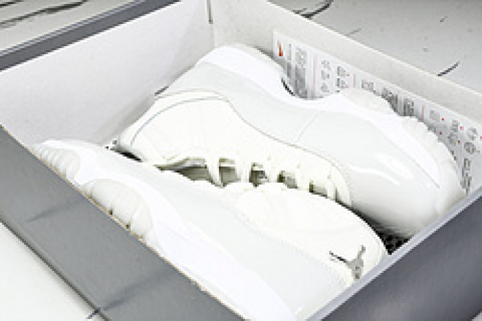 Air Jordan 11 “Grand Finale” AR0715-110