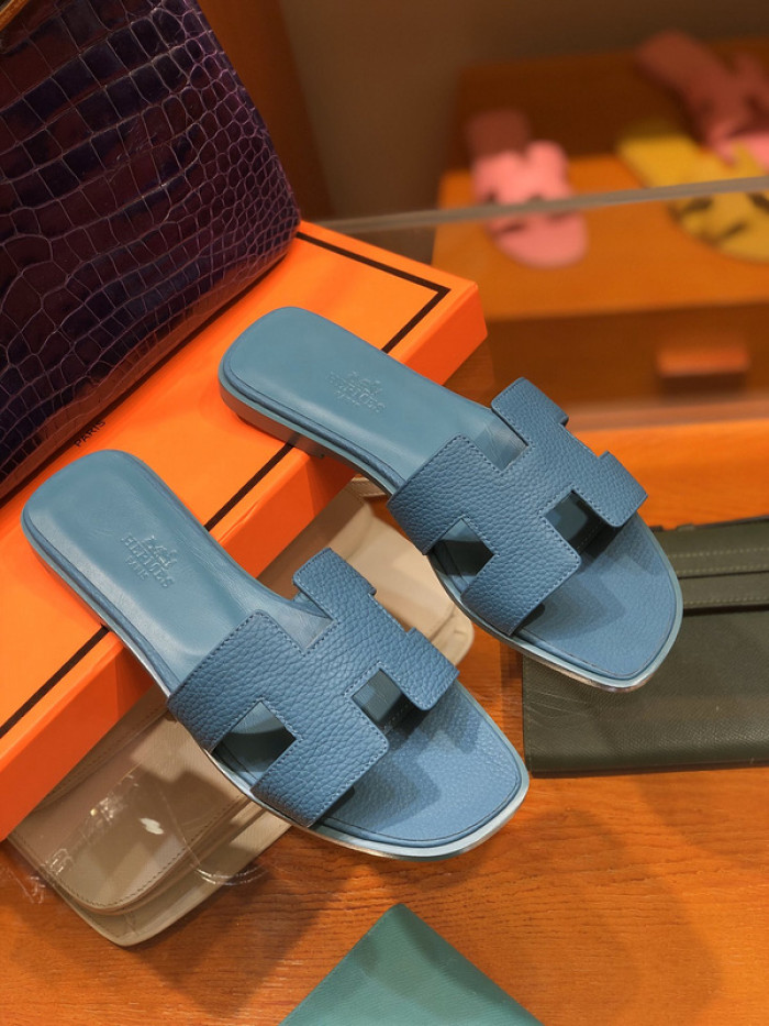 H**mes SLIPPERS H060