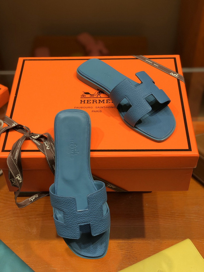 H**mes SLIPPERS H060