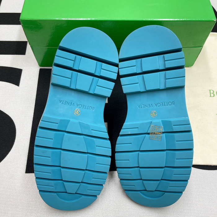 Bo*te*ga Ve*ne*ta BV028