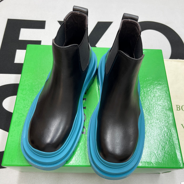 Bo*te*ga Ve*ne*ta BV028