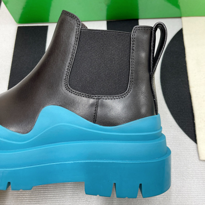 Bo*te*ga Ve*ne*ta BV028