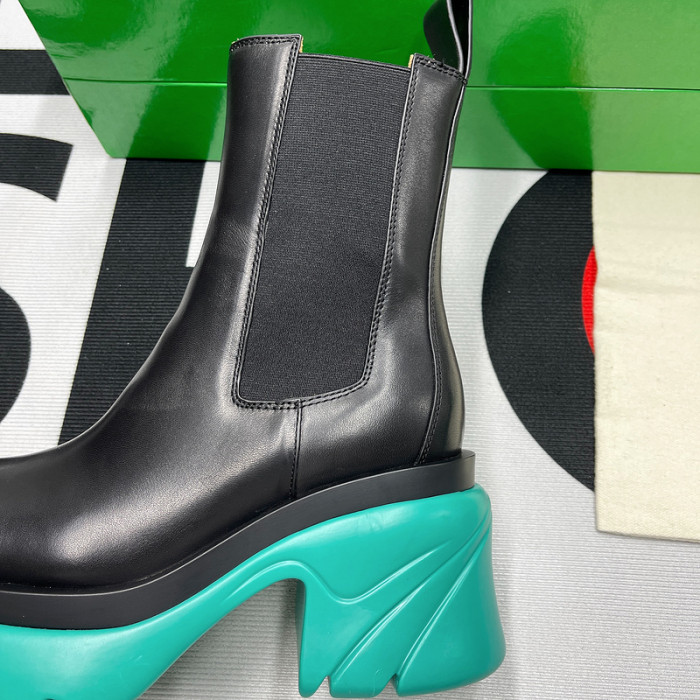 Bo*te*ga Ve*ne*ta BV032