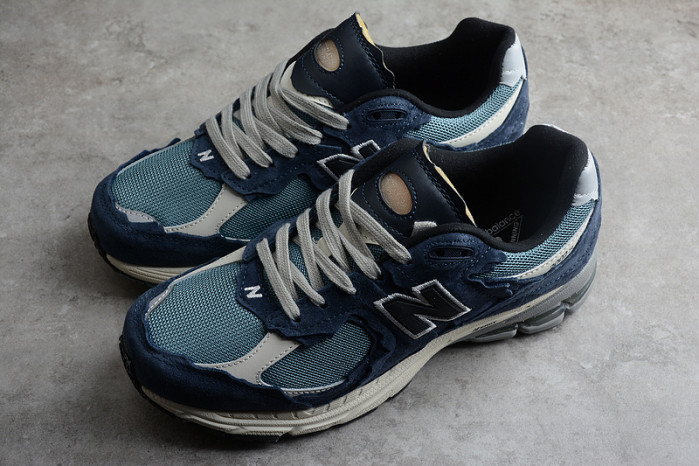 new balance 2002r protection dark navy m2002rdf