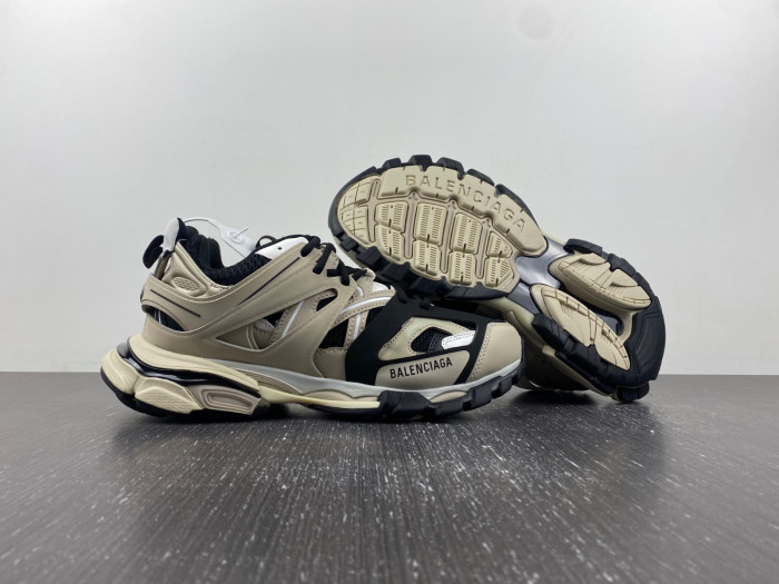 Ba*len*cia*ga track 542023 W3AC4 8071