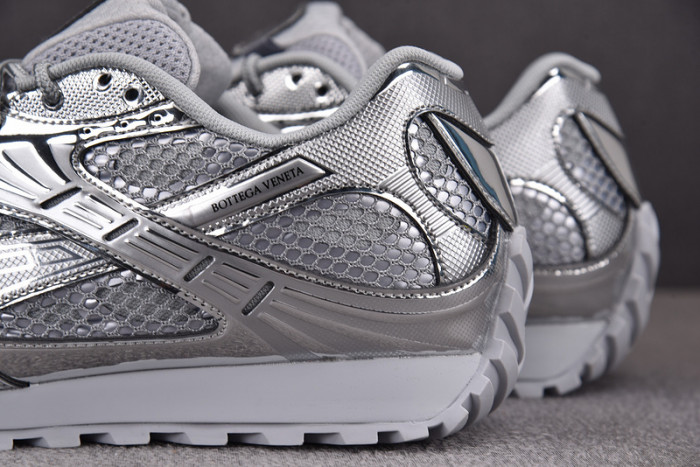 Bo*te*ga Ve*ne*ta BV040