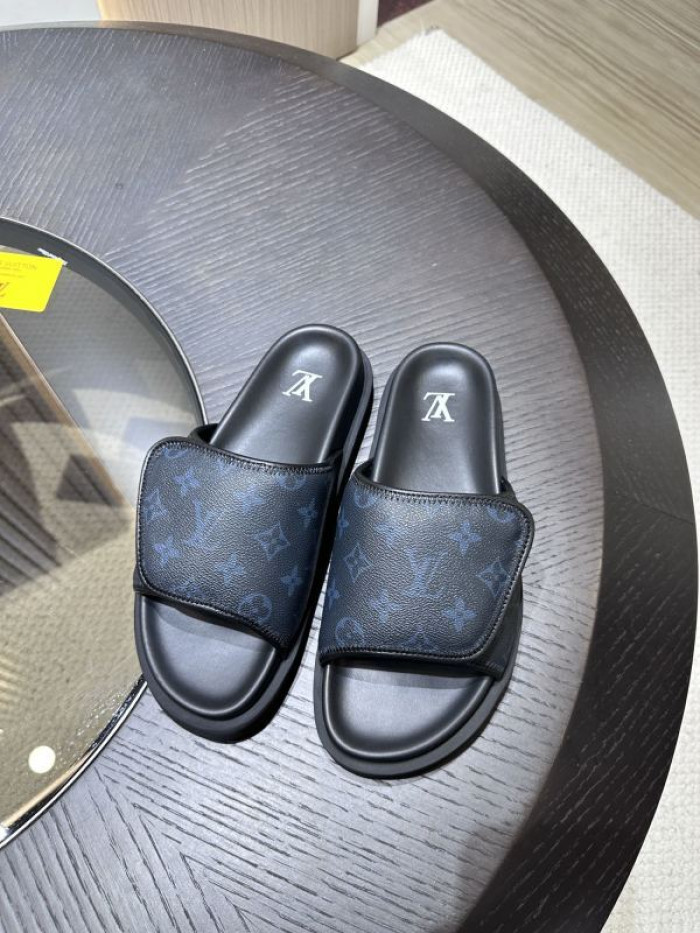 L0VT SANDALS