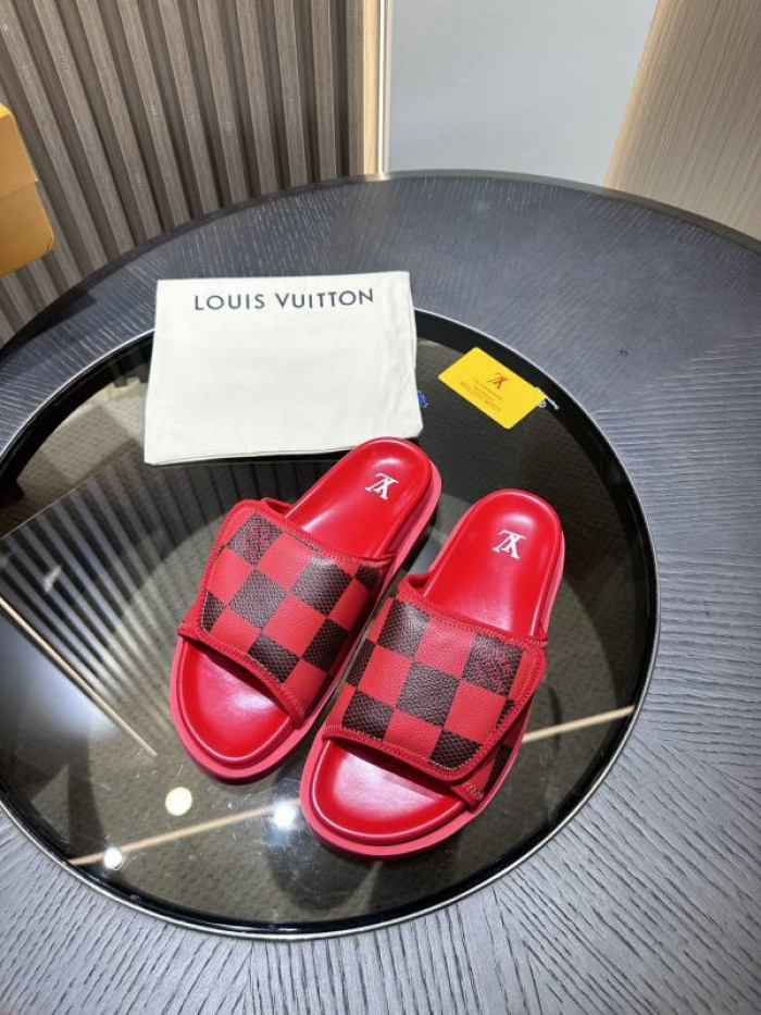 L0VT SANDALS