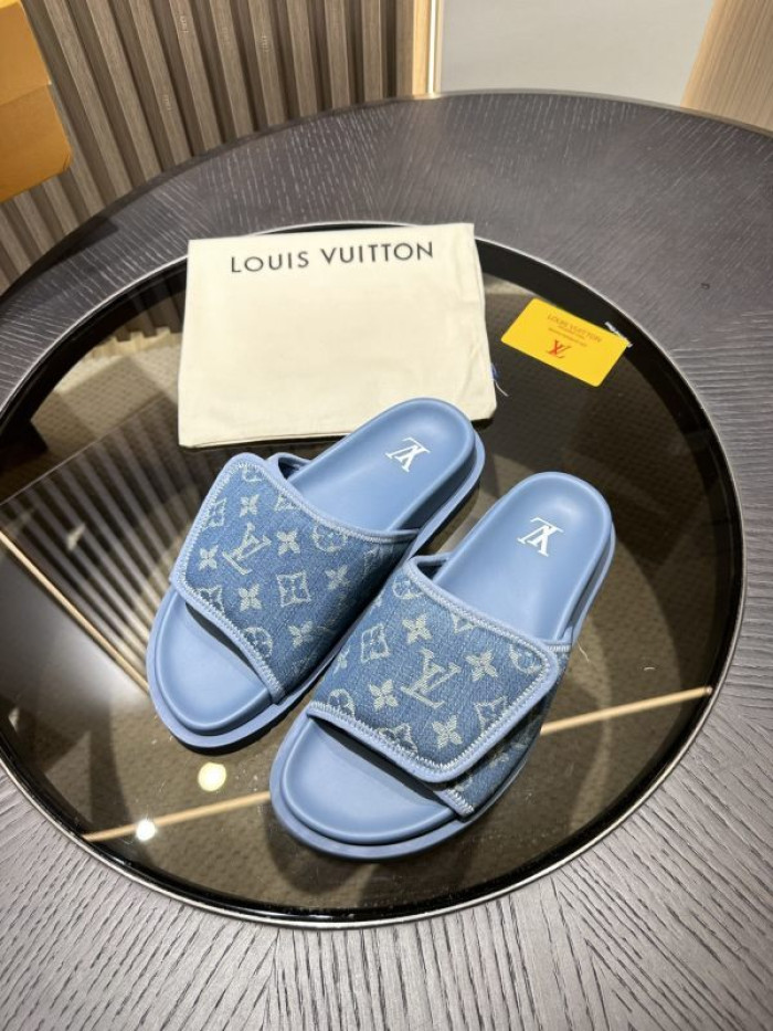L0VT SANDALS