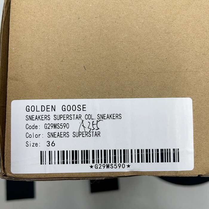 Golden Go*e S*per-Star SNEAKER GG01
