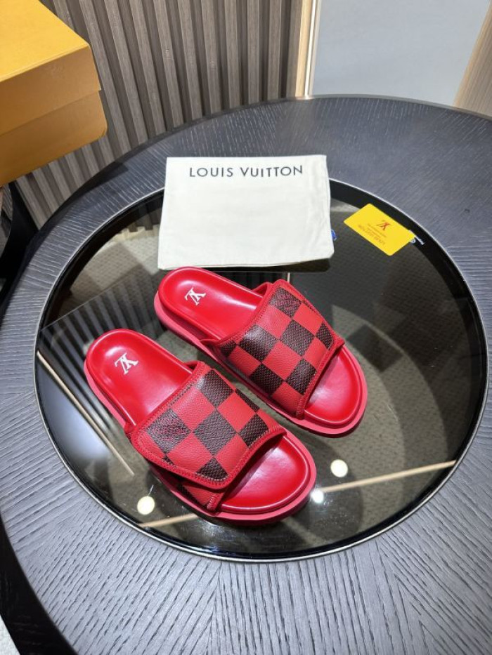 L0VT SANDALS