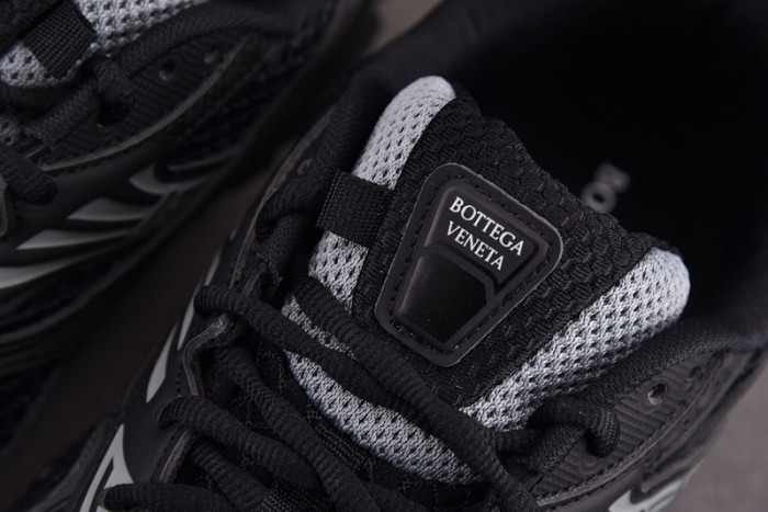 Bo*te*ga Ve*ne*ta BV042