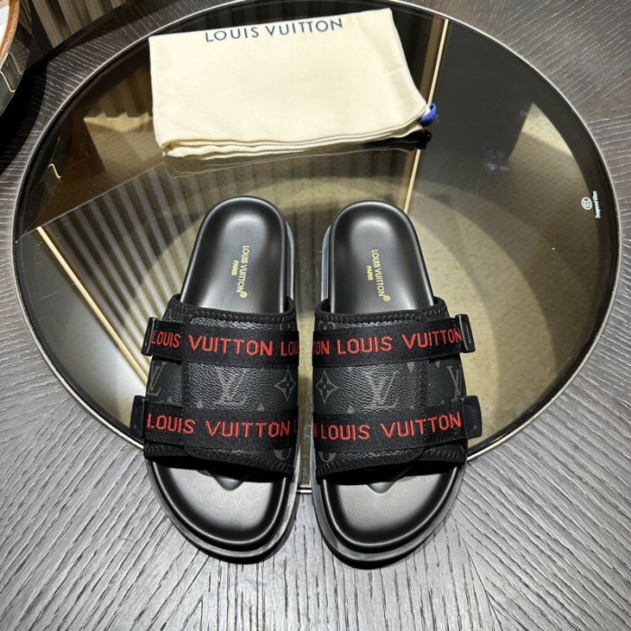 L0VT SANDALS