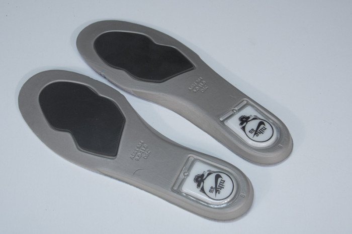 DEAD X NIKE SB DUNK LOW“ BEAR” CJ5378-400