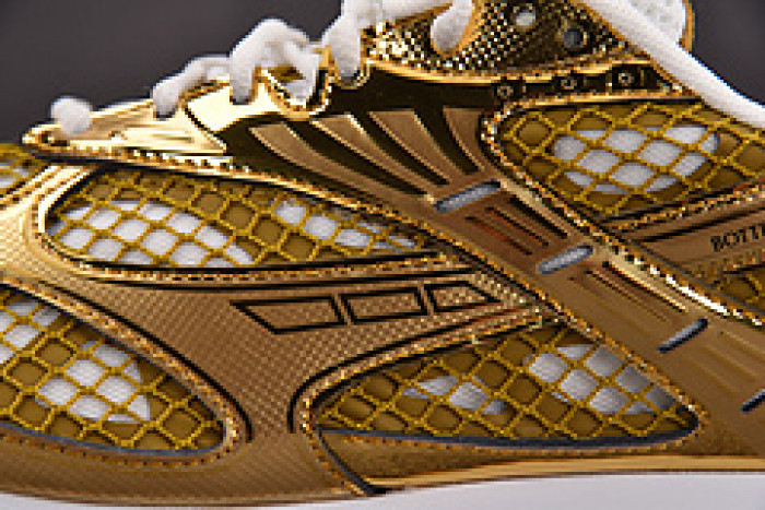 Bo*te*ga Ve*ne*ta BV049