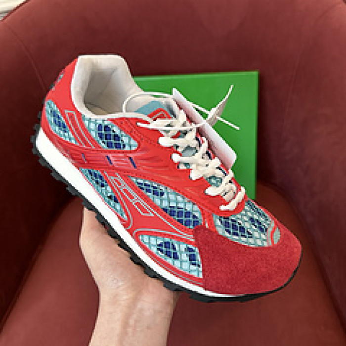 Bo*te*ga Ve*ne*ta BV050