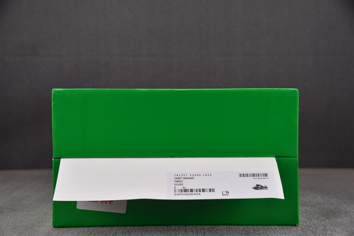 Bo*te*ga Ve*ne*ta BV044