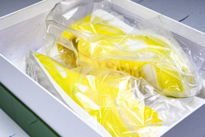 Bo*te*ga Ve*ne*ta BV058