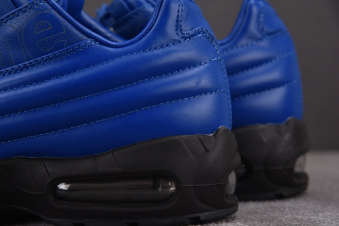 Nike Air Max 95 LX x S*prem* "Hyper Cobalt" | CI0999-400