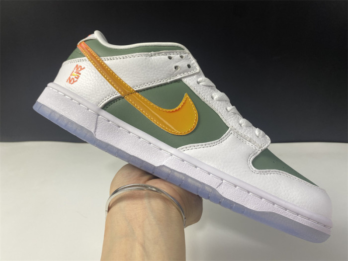 nike dunk low ny vs. ny dn2489-300