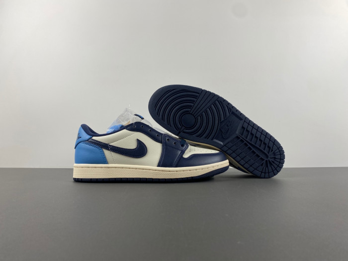 Jordan 1 Low OG Obsidian UNC CZ0790-400