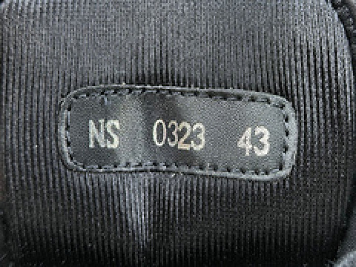 D*0r B27 SNEAKERS D03286