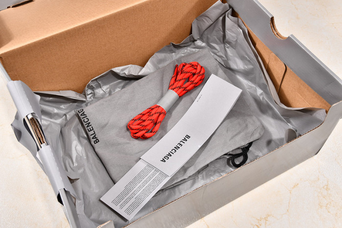 Ba*len*cia*ga triple s trainers clear sole trainer red w09o5 8125