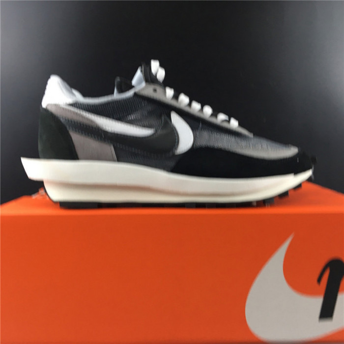 nike ld waffle sacai black bv0073-001
