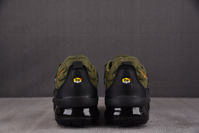 Nike Air Vapormax Plus Rough Green/Dark Russet-Black DQ4688-300